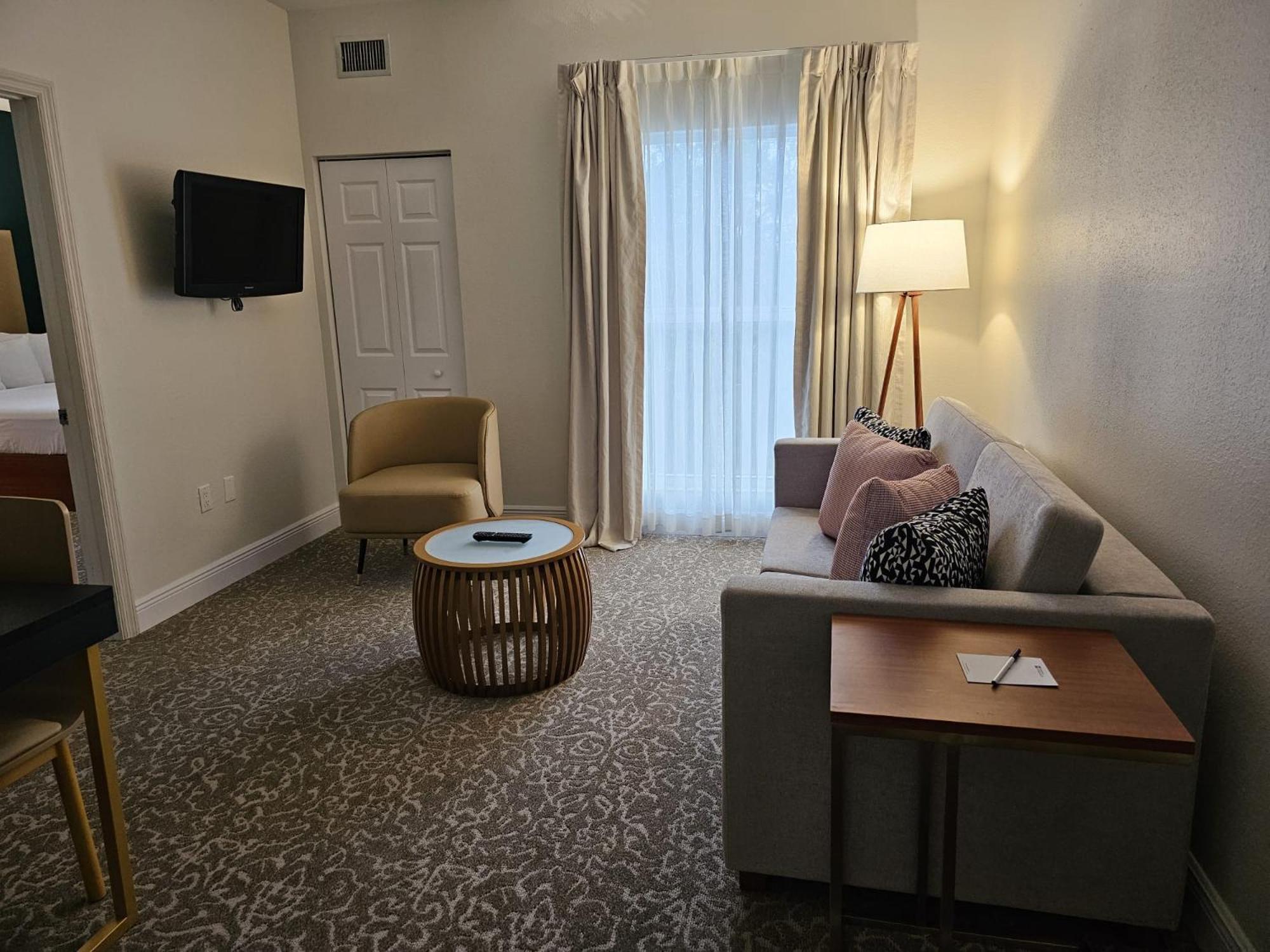 Montreal Suites Orlando Exterior photo